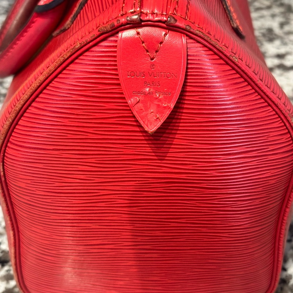 Louis Vuitton Epi Speedy 25 in Castilian Red. - Picture 7 of 16